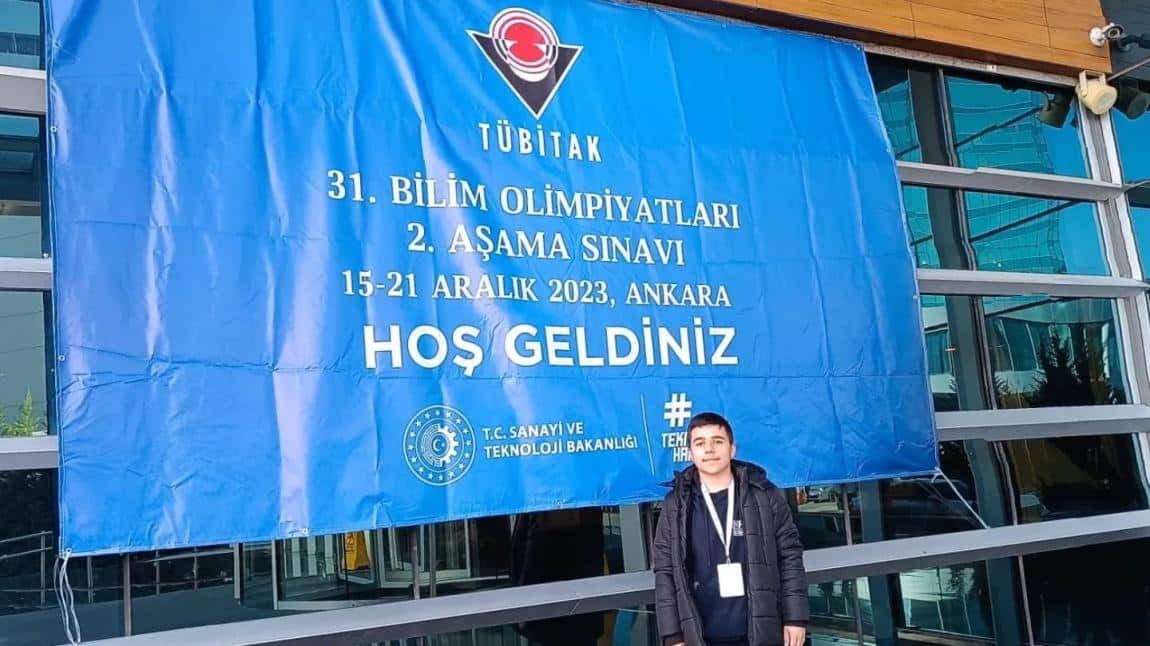 Bilgisayar Kategorisinde Parlıyor: Okulumuzdan Osman Eymen Karaoğulları TÜBİTAK Bilim Olimpiyatları'nda Gümüş Madalya Kazandı!